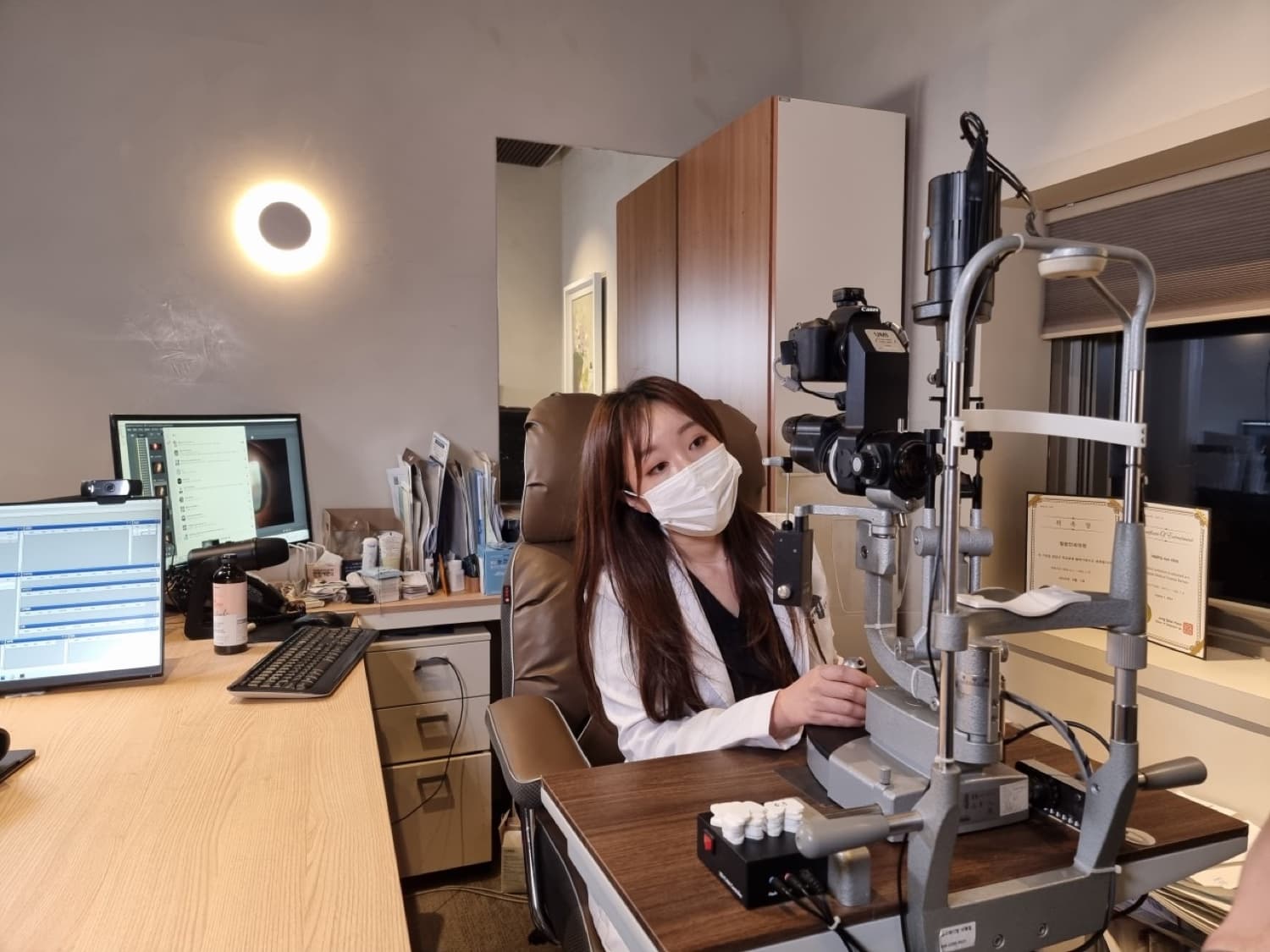 Healing Eye 1:1 precision exam